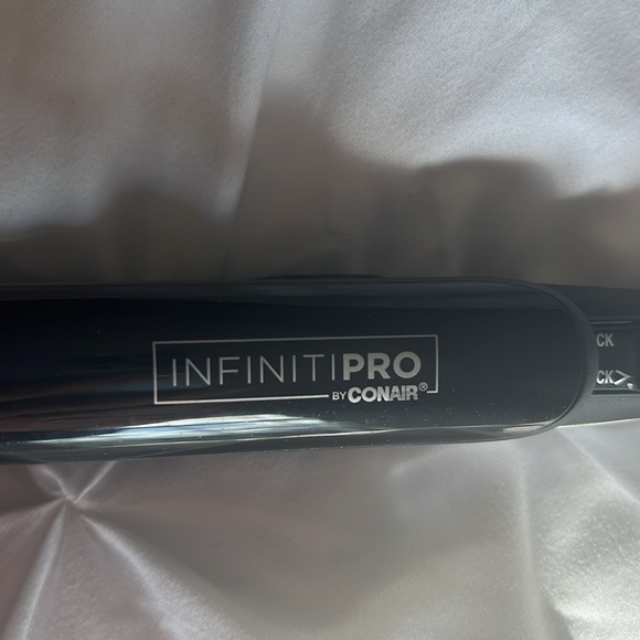 Conair InfinitiPRO Straightener/Curler - Picture 2 of 11